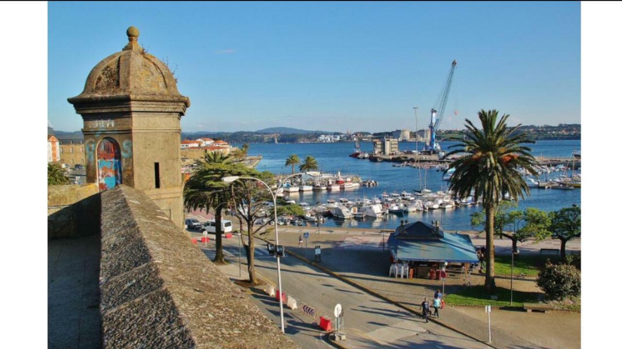 Apartamento turístico en pleno centro de Ferrol Apartamento Exterior foto